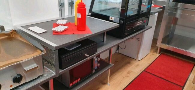 AVB-Anhaenger-XXL-pizzawagen-10