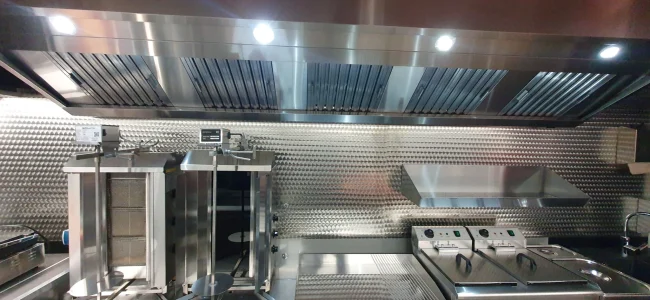 Foodtrailer-xl-innen10