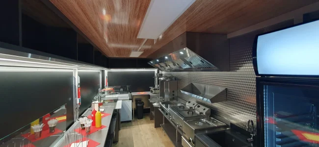 Foodtrailer-xl-innen13