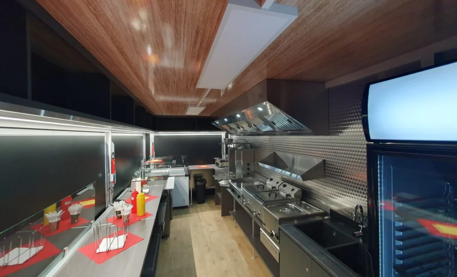 Foodtrailer-xl-innen13 Foodtrailer-xl-innen13