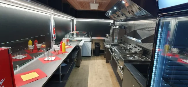 Foodtrailer-xl-innen6