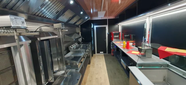 Foodtrailer-xl-innen7